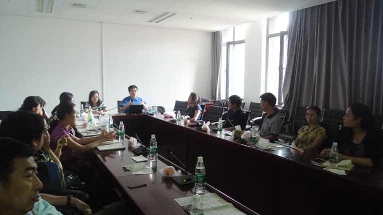 bat365在线中国官网登录入口院举行英语双学位双专业和大学英语教学教务联系会议2