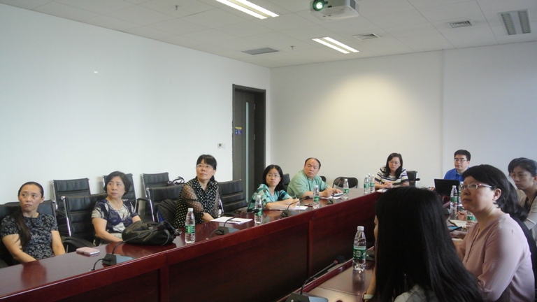 bat365在线中国官网登录入口院举行英语双学位双专业和大学英语教学教务联系会议1